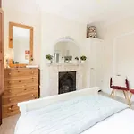 Charming 3Bd Flat - 5 Minutes To Victoria Park