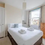 Charming 3Bd Flat - 5 Minutes To Victoria Park