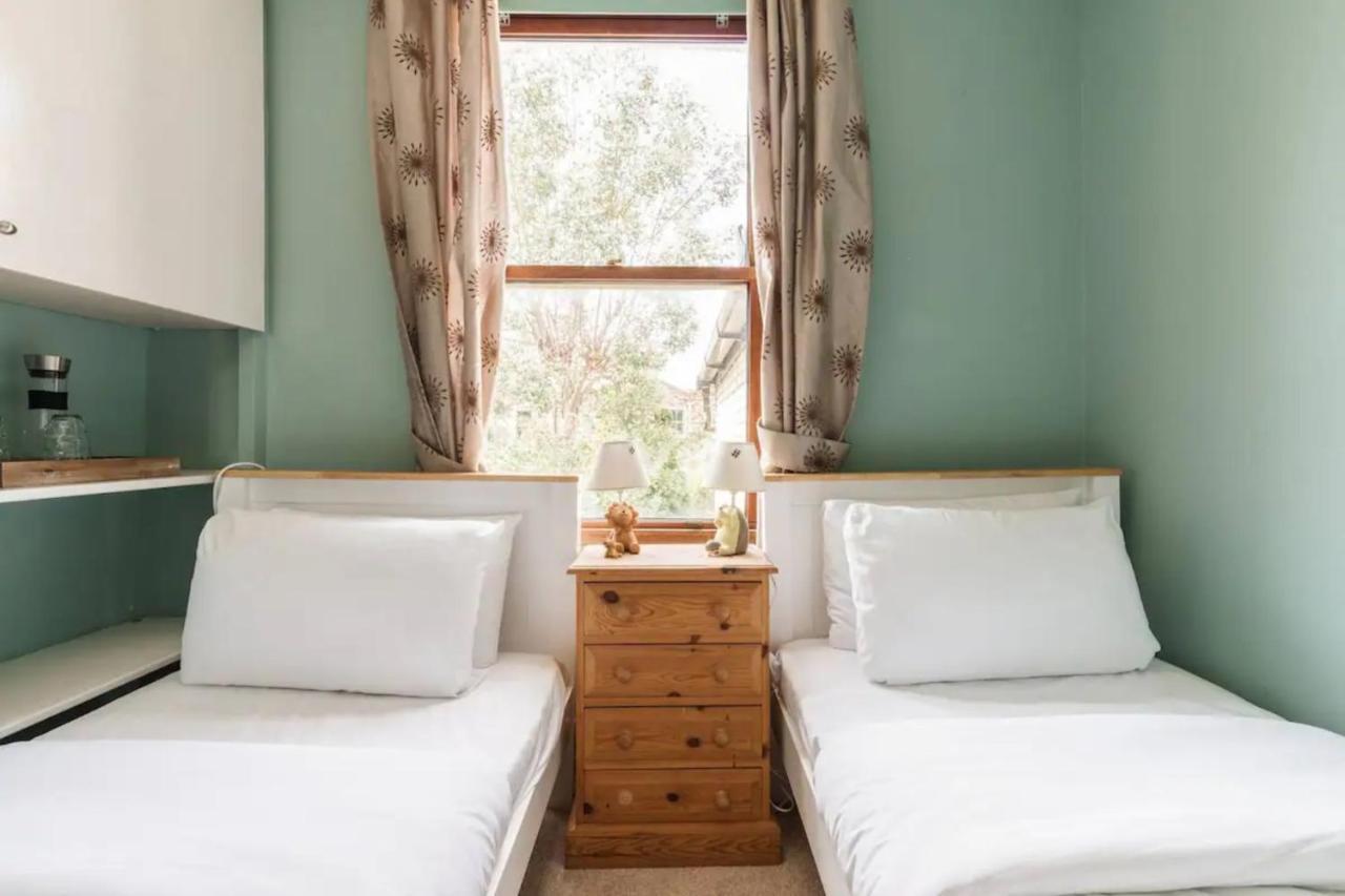 Charming 3bd Flat - 5 Minutes To Victoria Park * London