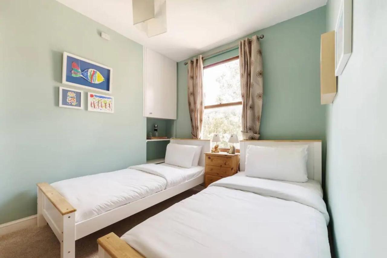 Charming 3bd Flat - 5 Minutes To Victoria Park London